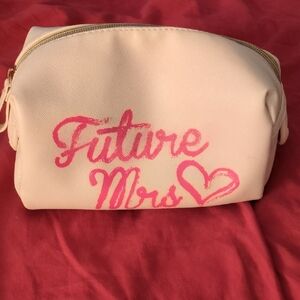 Future Mrs Women's Makeup Bag